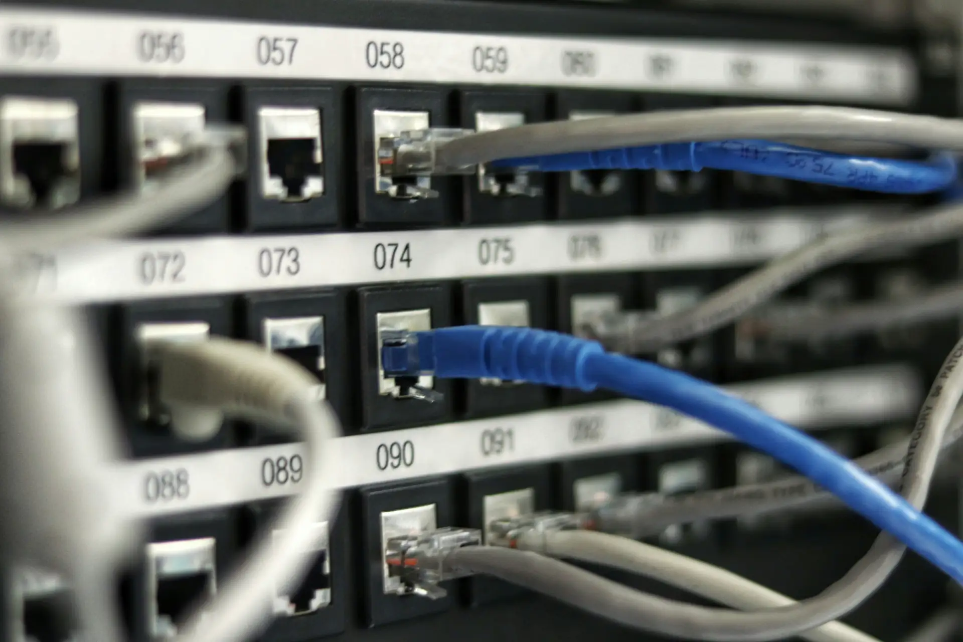 Server room datacenter hosting